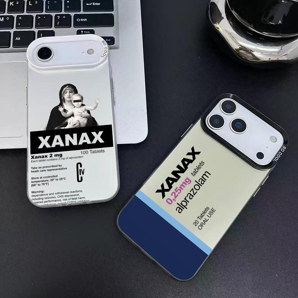 C-Chill Pill XANAXS iPhoneケース  - Apple Iphone 15 のレビューと価格